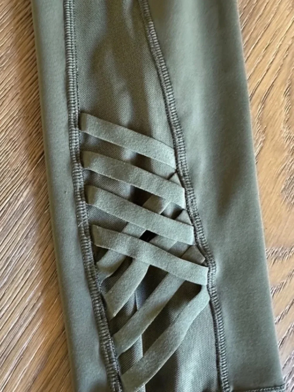 Lululemon Minimalist Crop Leggings Fatigue Green Size 6